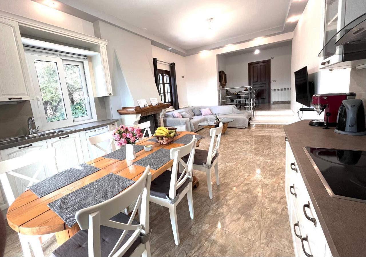 Gkk House Private Swimming Pool Luxury House Skriperon Exterior foto