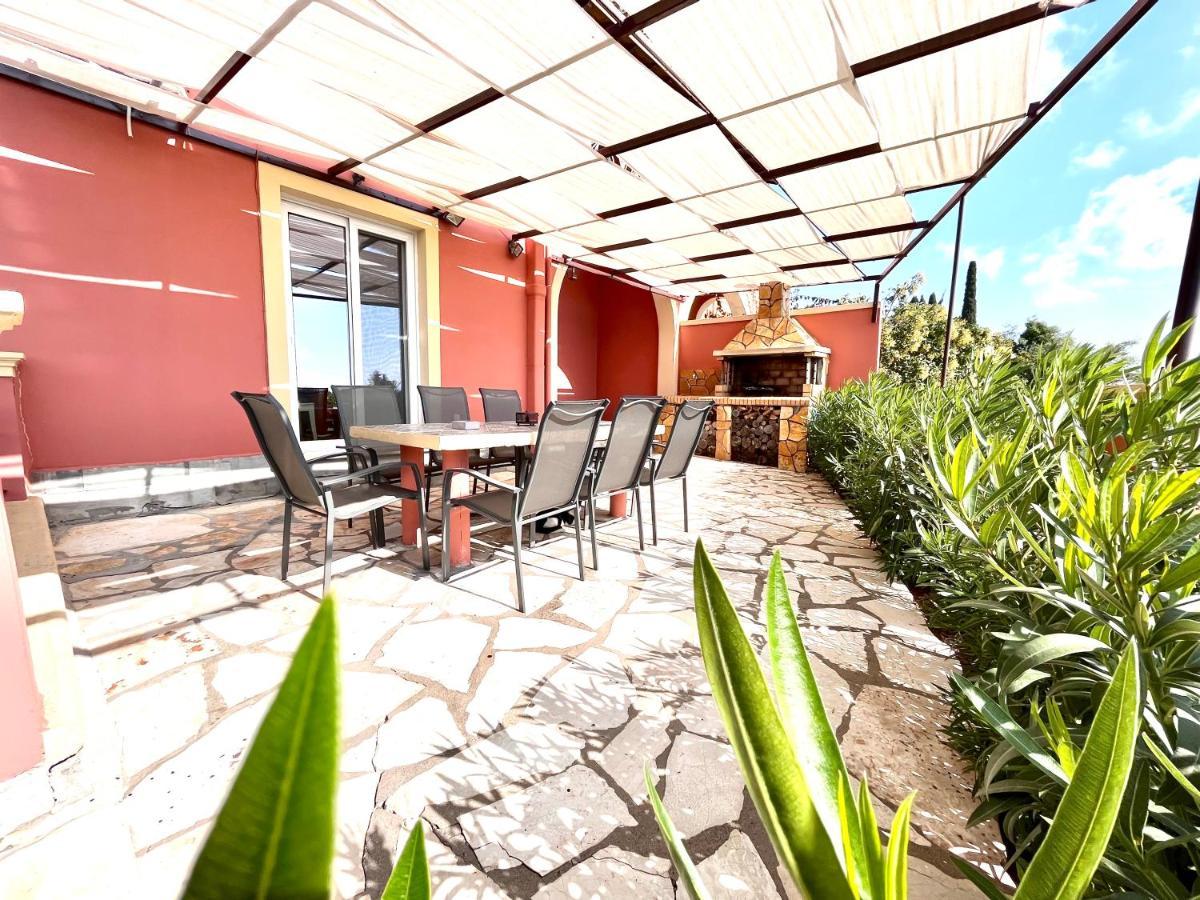 Gkk House Private Swimming Pool Luxury House Skriperon Exterior foto
